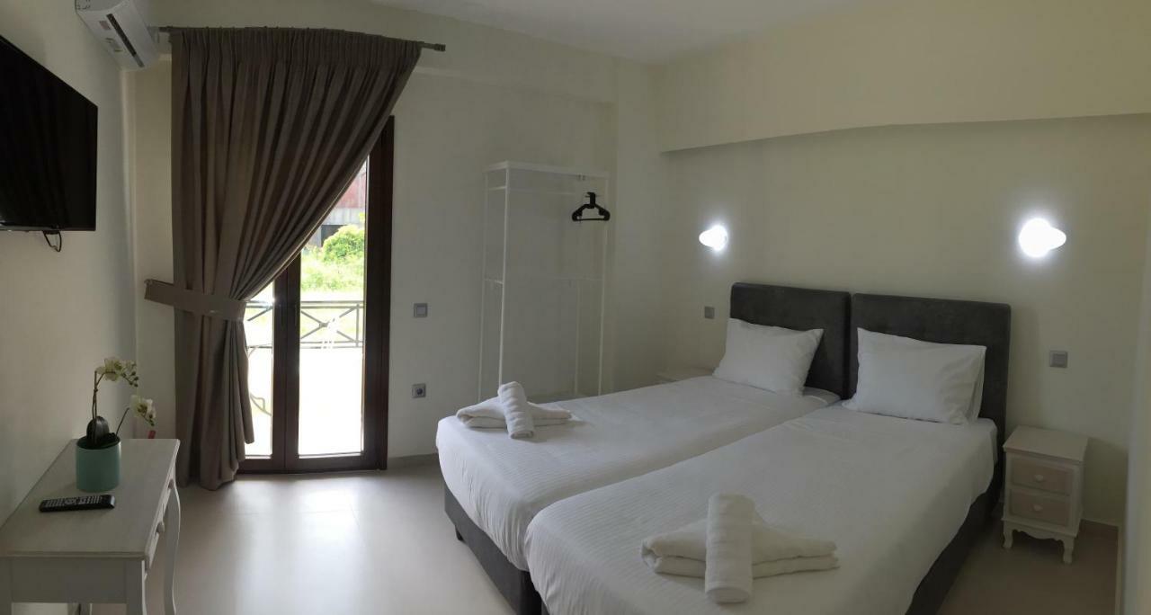 The Little Prince Luxury Suites Ypsos Exterior photo
